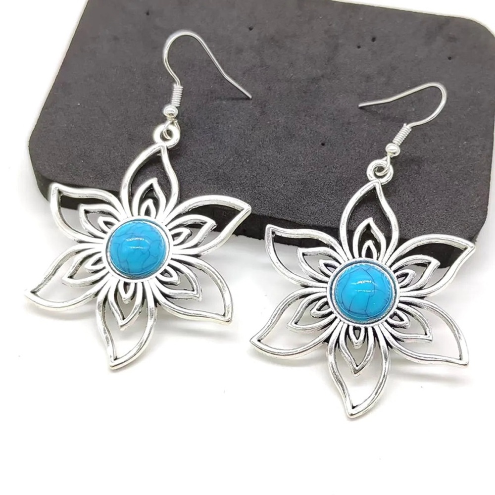 Silver Turquoise Gem Boho Flower Earrings